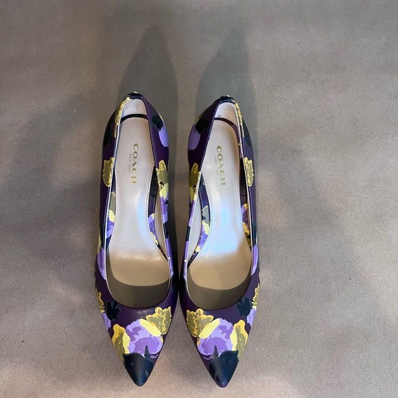 Coach Smith 100% Genuine Leather Purple Floral Pointed Toe Heels Women’s US 7 B - Picture 2 of 11